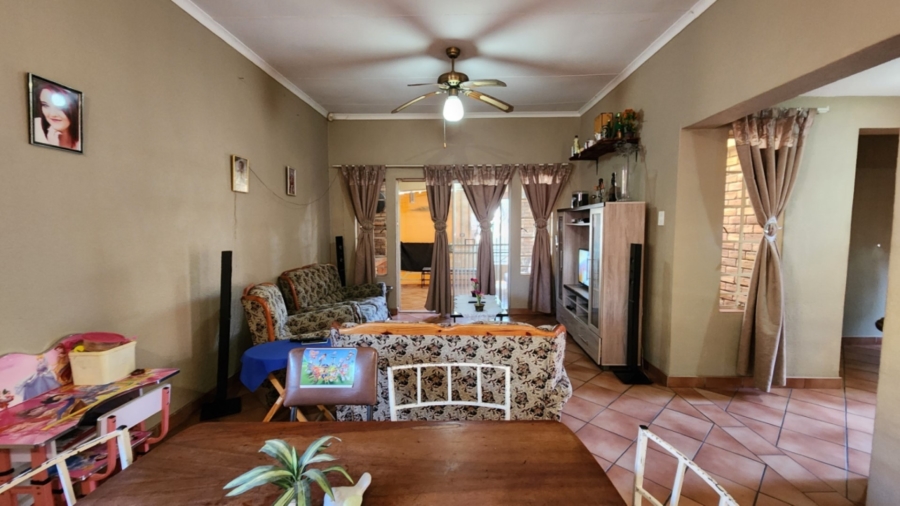 3 Bedroom Property for Sale in Safari Gardens North West